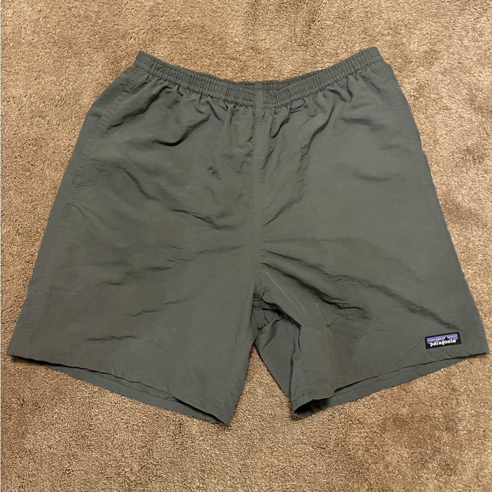 Patagonia Men’s Baggies Shell shorts Grey sz. M
